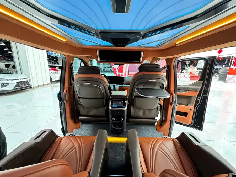 Ford Transit 2023 Transit 2.0T Diesel Automatic Commercial Vehicle Mid-axle Mid-top 7/8/9 Seats 2024 — миниатюра 5