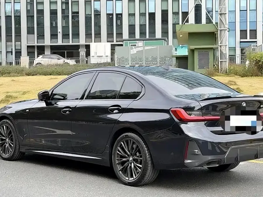 BMW 3 Series BMW 3 Series 2023 330i M Sport Night Edition 2023 — миниатюра 5