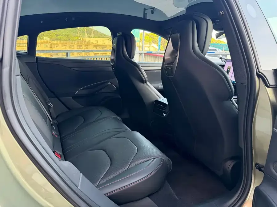 Xiaomi SU7 Xiaomi SU7 2024 rear-wheel drive standard founding edition 2024 — миниатюра 4