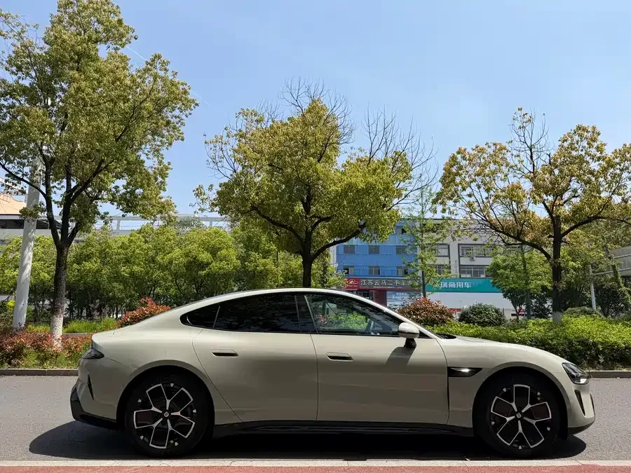 Xiaomi SU7 Xiaomi SU7 2024 rear-wheel drive long-range smart driving version 2024 — миниатюра 4