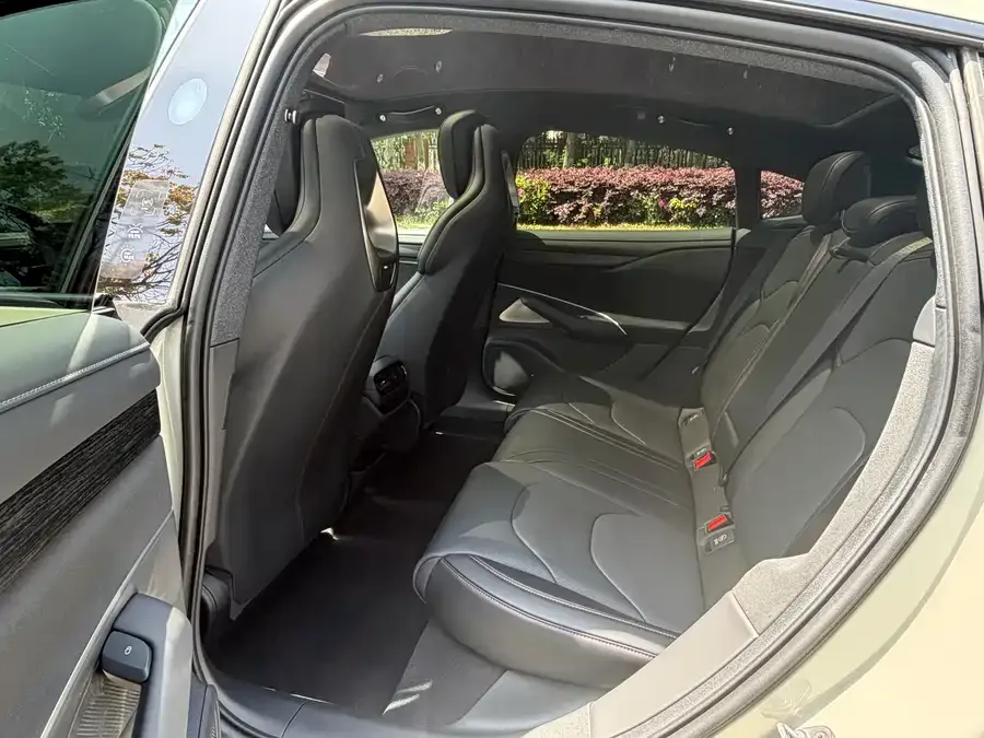 Xiaomi SU7 Xiaomi SU7 2024 rear-wheel drive long-range smart driving version 2024 — миниатюра 5