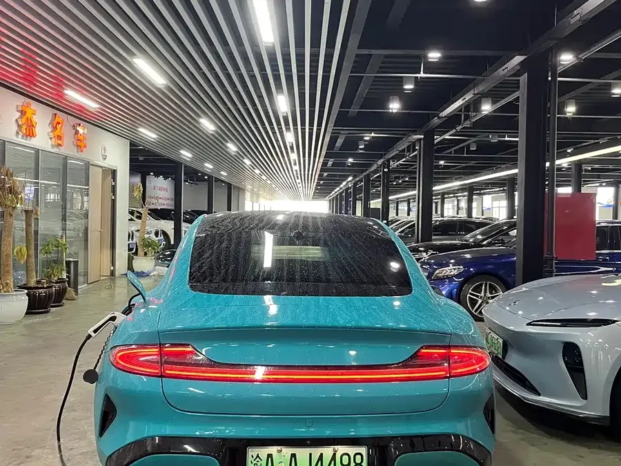 Xiaomi SU7 Xiaomi SU7 2024 rear-wheel drive long-range smart driving version 2025 — миниатюра 3