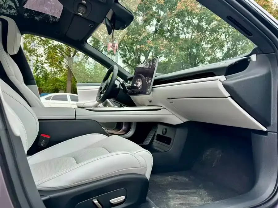 Xiaomi SU7 Xiaomi SU7 2024 rear-wheel drive standard founding edition 2024 — миниатюра 3