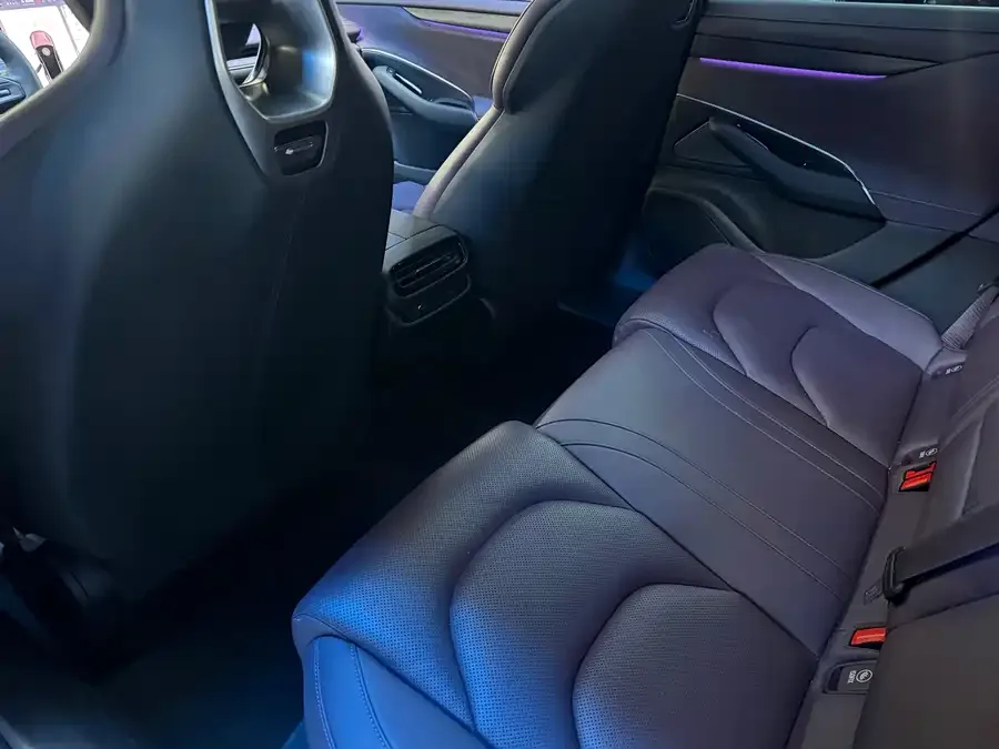 Xiaomi SU7 Xiaomi SU7 2024 rear-wheel drive long-range advanced intelligent driving Pro version 2025 — миниатюра 4