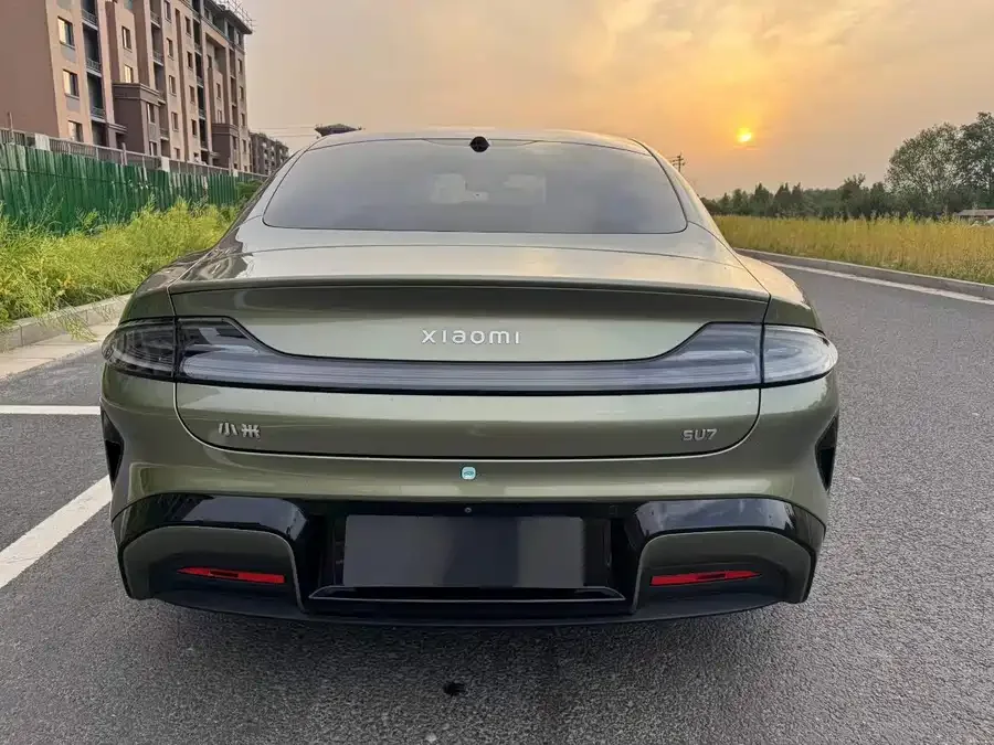 Xiaomi SU7 Xiaomi SU7 2024 rear-wheel drive long-range smart driving version 2025 — миниатюра 5