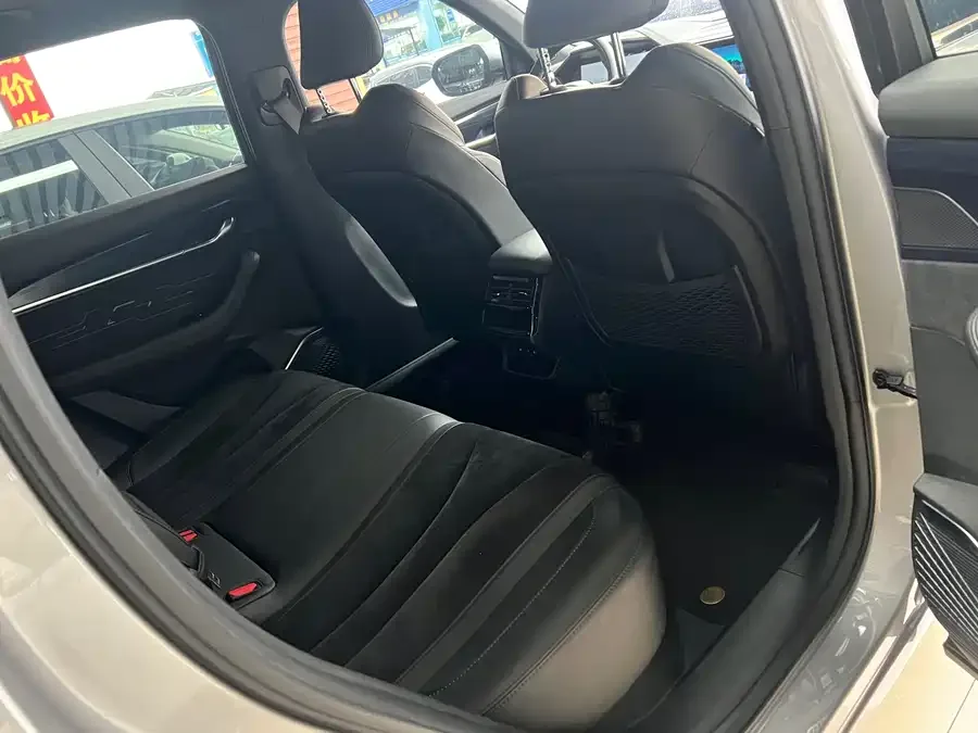 Geely Monjaro Xingyue L 2024 2.0TD High Power Automatic 2WD Yunqi Edition 2024 — миниатюра 2