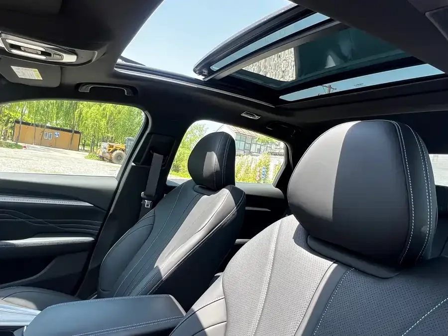 Geely Xingrui Xingrui 2025 Dongfangyao 1.5TD Jinghong Edition 2025 — миниатюра 5