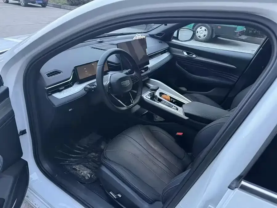 Geely Xingrui Xingrui 2025 Dongfangyao 1.5TD Fuyao Edition 2025 — миниатюра 4