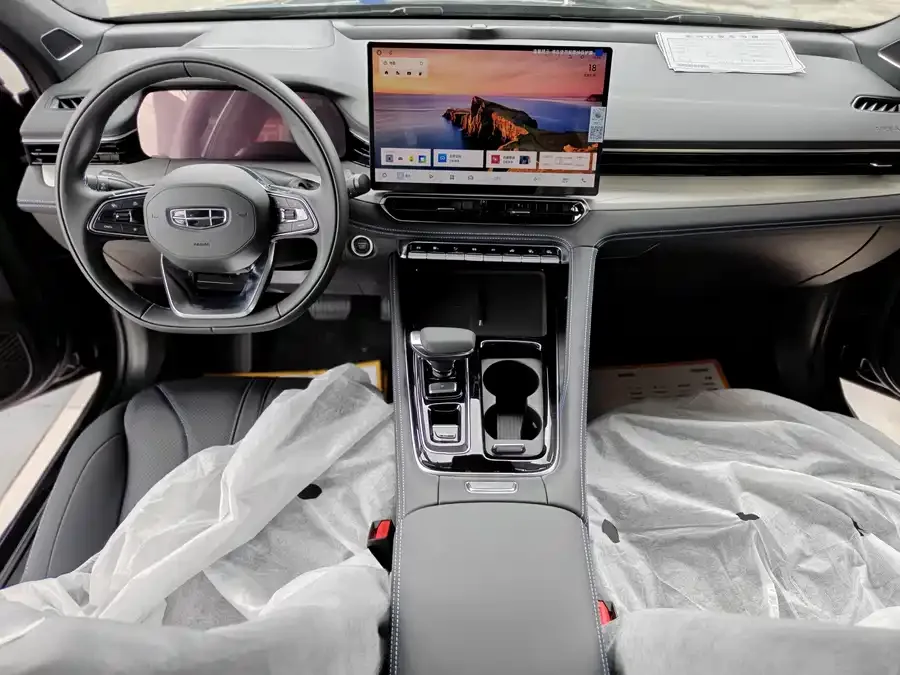 Geely Xingrui Xingrui 2026 Oriental Yao 1.5TD Jinghong Edition 2026 — миниатюра 3
