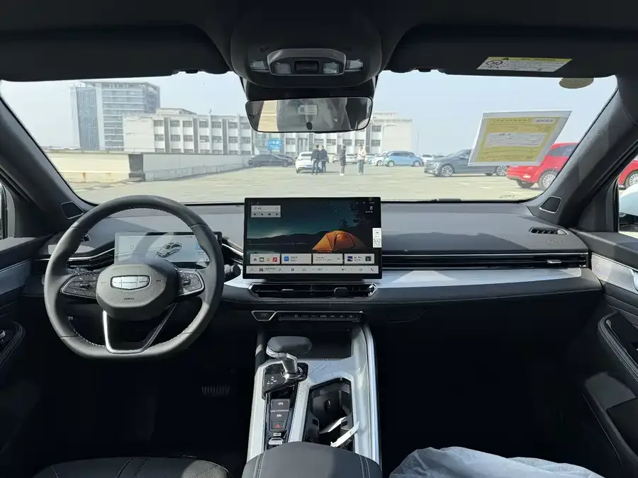 Geely Xingrui Xingrui 2025 Dongfangyao 1.5TD Kunlun Edition 2026 — миниатюра 3