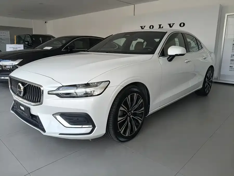 Volvo S60 2024