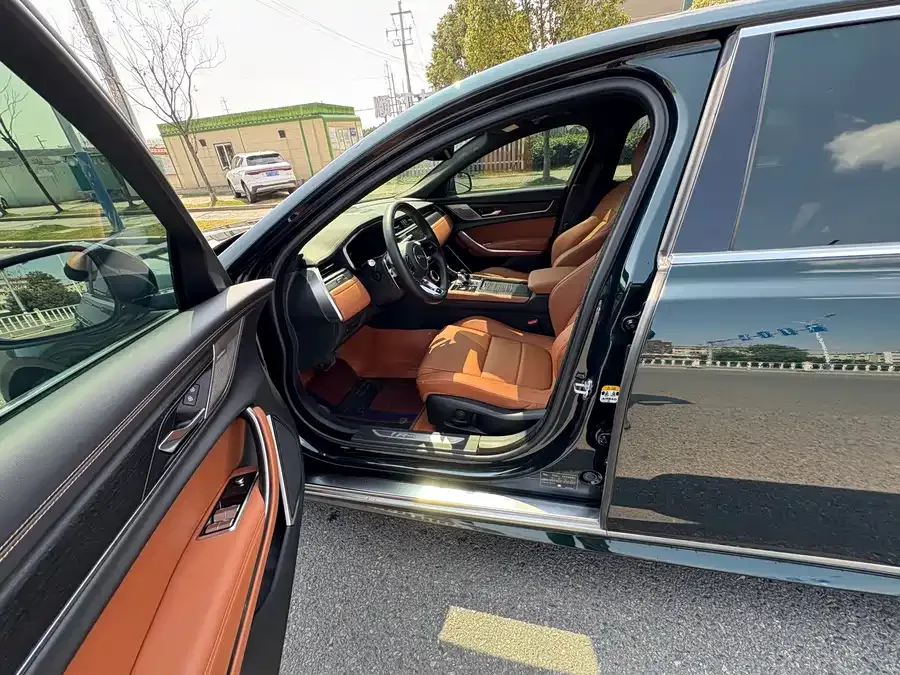 Jaguar XFL 2023 XFL 2.0T P250 2WD Elite Sports Edition 2023 — миниатюра 3