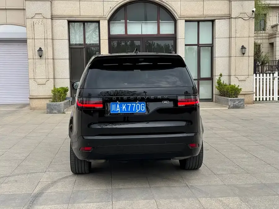 Land Rover finds Discover the 2024 360PS Dynamic HSE 2024 — миниатюра 3