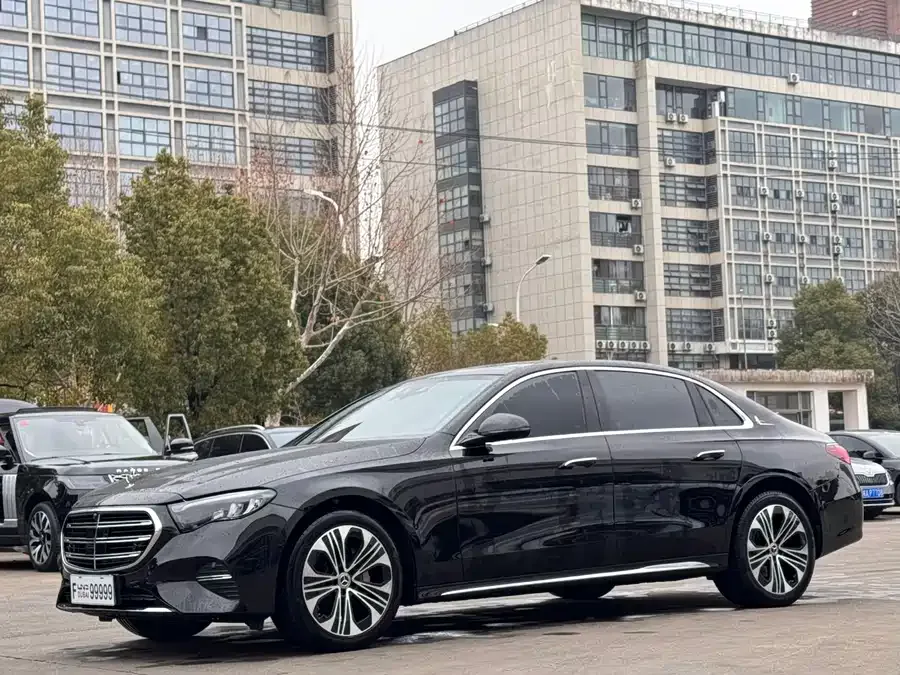 Mercedes-Benz E-Class 2025