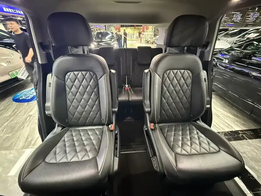 Volkswagen Talagon 2022 Lanjing 530TSI 4WD Flagship Shengjing Edition Pro 6 Seaters 2022 — миниатюра 5