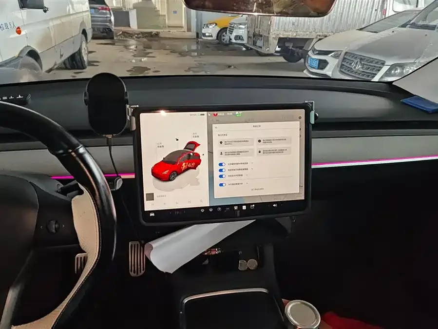 Tesla Model Y Model Y 2023 rear-wheel drive version 2024 — миниатюра 4