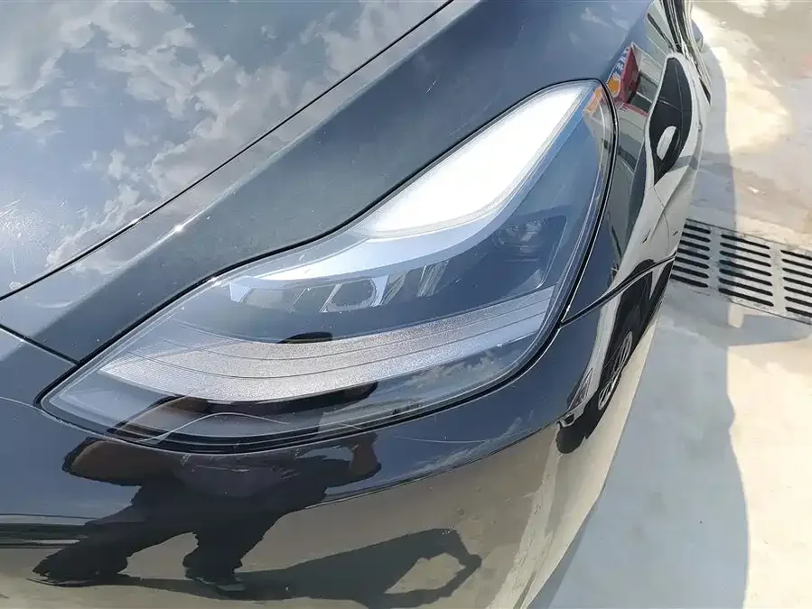 Tesla Model Y Model Y 2023 rear-wheel drive version 2024 — миниатюра 2