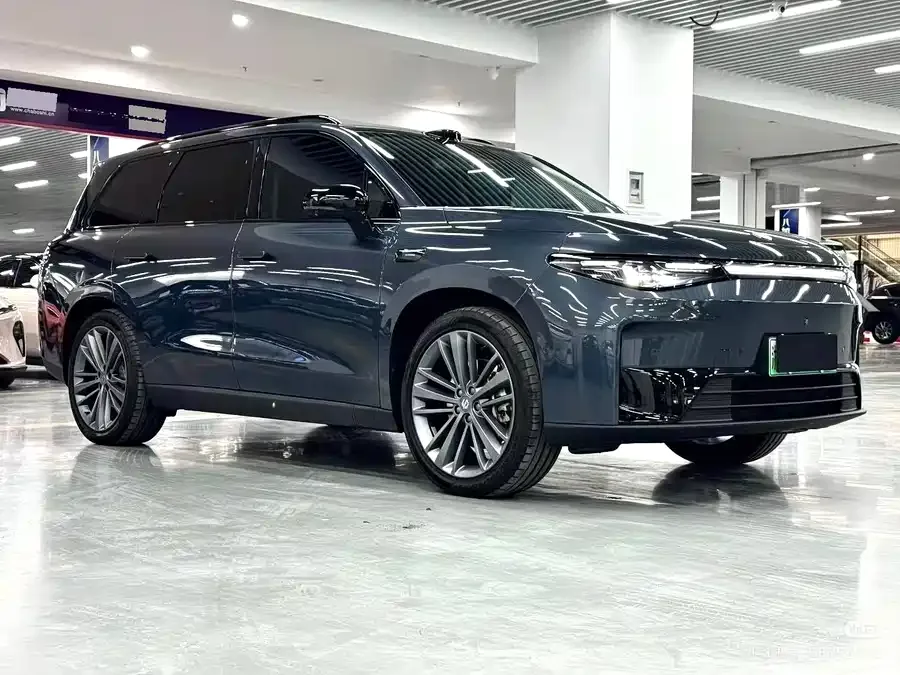 Leapmotor C16 Leapmotor C16 2026 Pure Electric 630 LiDAR Zhizun Edition 5-seater 2025 — миниатюра 3