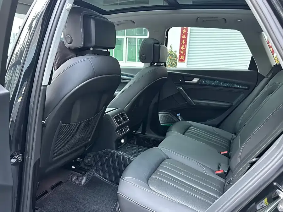 Audi Q5L 2022 40T luxury and elegant model 2022 — миниатюра 5