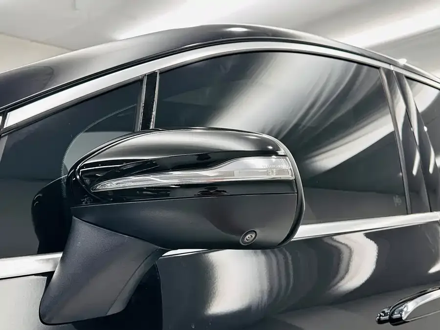 Mercedes-Benz EQS SUV Mercedes-Benz EQS SUV 2023 450 4MATIC Pioneer Edition 2023 — миниатюра 3