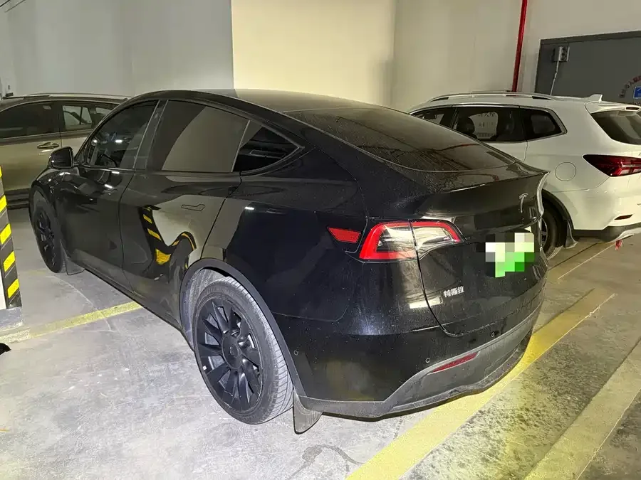 Tesla Model Y Model Y 2022 rear-wheel drive version 2022 — миниатюра 2