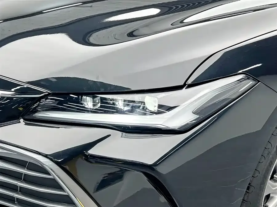 Toyota Avalon Avalon 2024 2.0L Progressive Edition 2025 — миниатюра 3