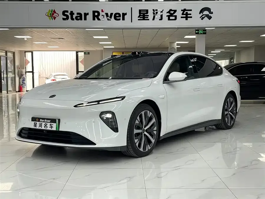 NIO ET7 2025
