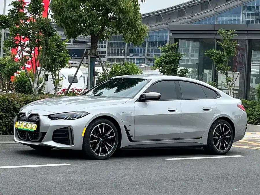 BMW i4 M 2025