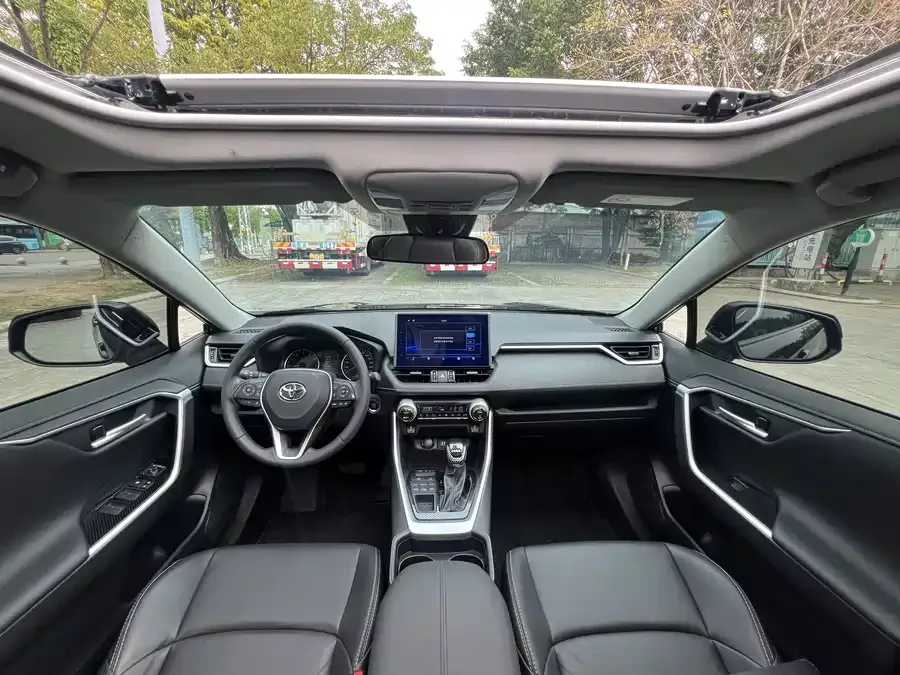Toyota Wildlander Wildlander 2022 2.0L CVT 4WD Luxury PLUS Edition 2022 — миниатюра 5