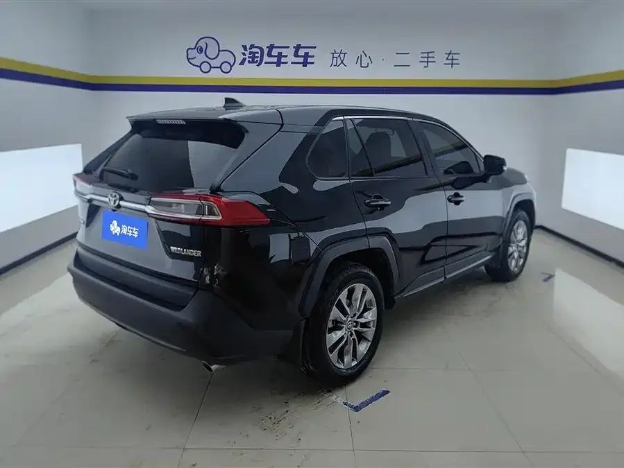 Toyota Wildlander Wildlander 2023 2.0L CVT 2WD Leading Edition 2023 — миниатюра 3