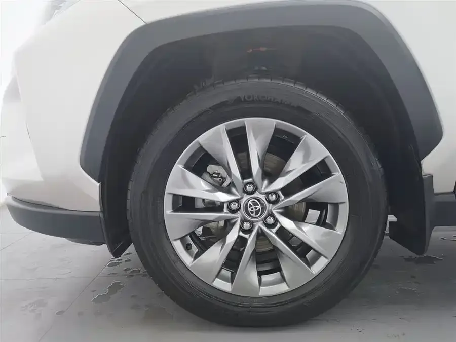 Toyota Wildlander Wildlander 2023 2.0L CVT 2WD Urban Edition 2023 — миниатюра 5