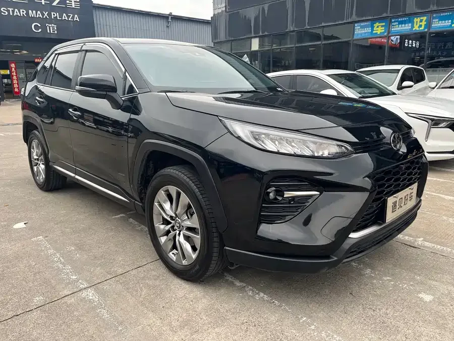 Toyota Wildlander Wildlander 2022 2.0L CVT 2WD Luxury PLUS Edition 2022 — миниатюра 3