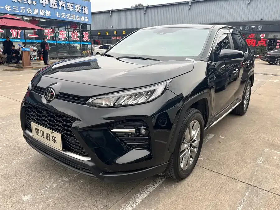 Toyota Wildlander Wildlander 2022 2.0L CVT 2WD Luxury PLUS Edition 2022 — фото 1, купить с доставкой в Москву