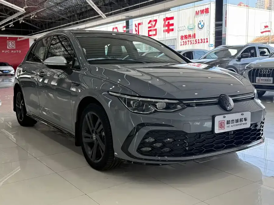 Volkswagen golf Golf 2021 280TSI DSG R-Line 2022 — фото 1, купить с доставкой в Москву