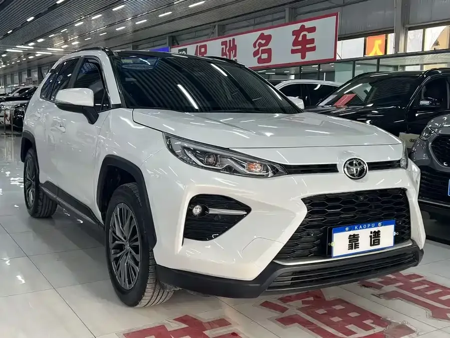 Toyota Wildlander Wildlander 2023 2.0L CVT 2WD Luxury PLUS Edition 2024 — миниатюра 3