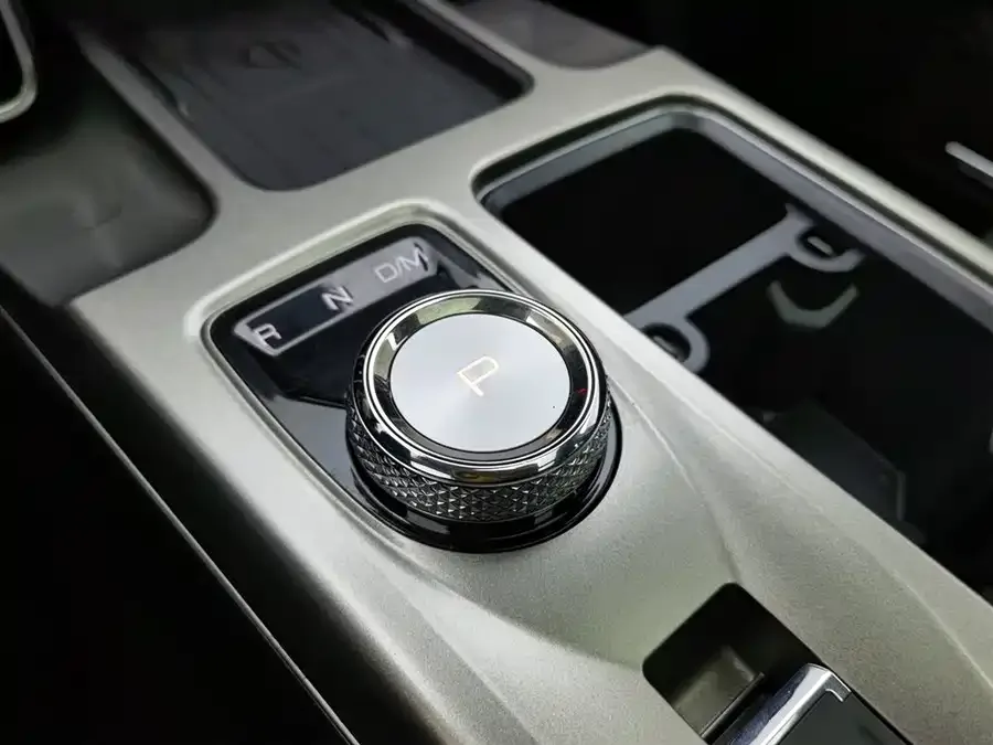 Haval Big dog Haval Big Dog 2024 1.5T DCT Border Collie Edition 2023 — миниатюра 4