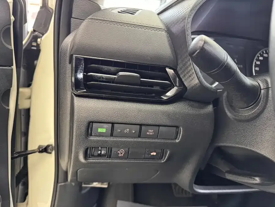 Nissan Sylphy Sylphy 2022 1.6L XL CVT Enjoy Edition 2022 — миниатюра 5