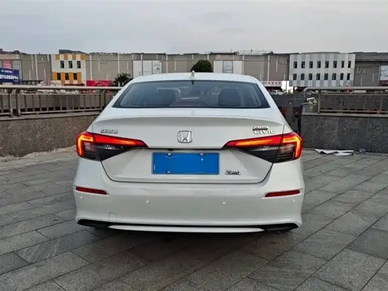 Honda Civic 2022 Civic 240TURBO CVT Sport Edition 2023 — миниатюра 3