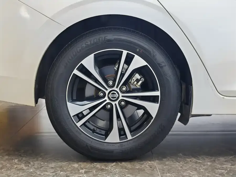 Nissan Sylphy Sylphy 2022 1.6L XL CVT Enjoy Edition 2023 — миниатюра 3