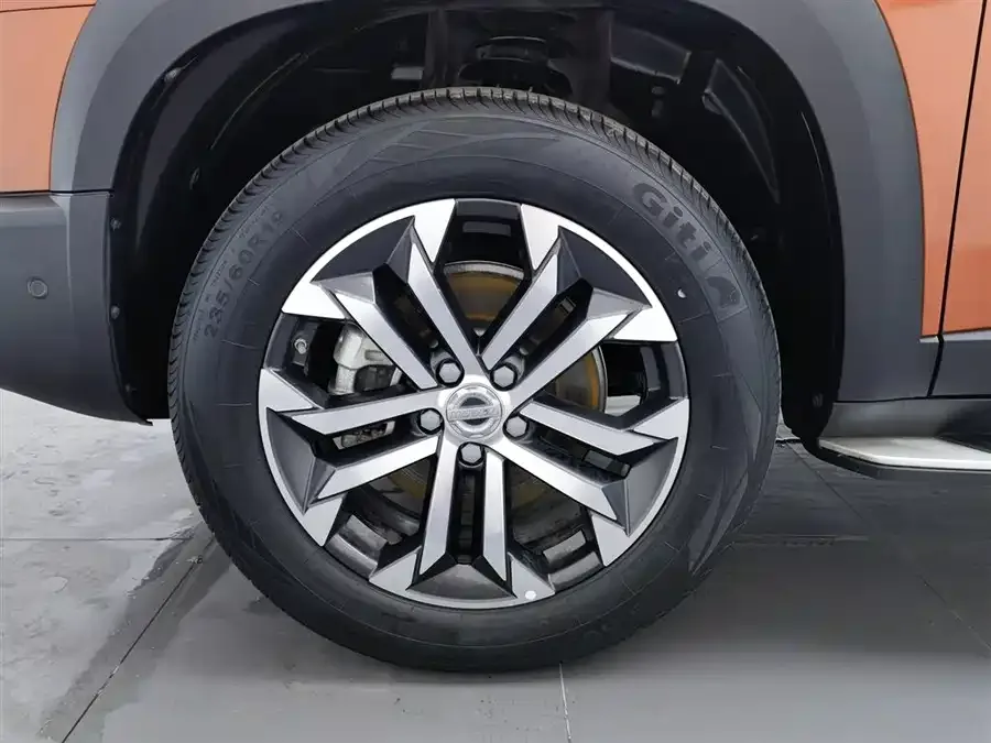 Haval Big dog Haval Big Dog 2021 facelift 1.5T DCT two-wheel drive horse dog version 2023 — миниатюра 5