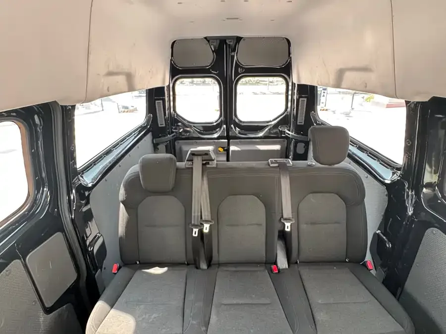 Ford Transit Transit 2023 2.0T diesel automatic multi-purpose commercial vehicle center axle center roof 5/6 seats 2024 — миниатюра 5