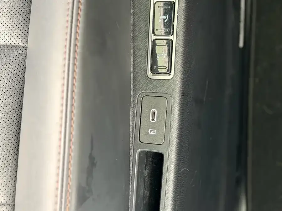 GAC Trumpchi E8 New Energy Trumpchi E8 New Energy 2024 Model 150km MAX 2024 — миниатюра 5