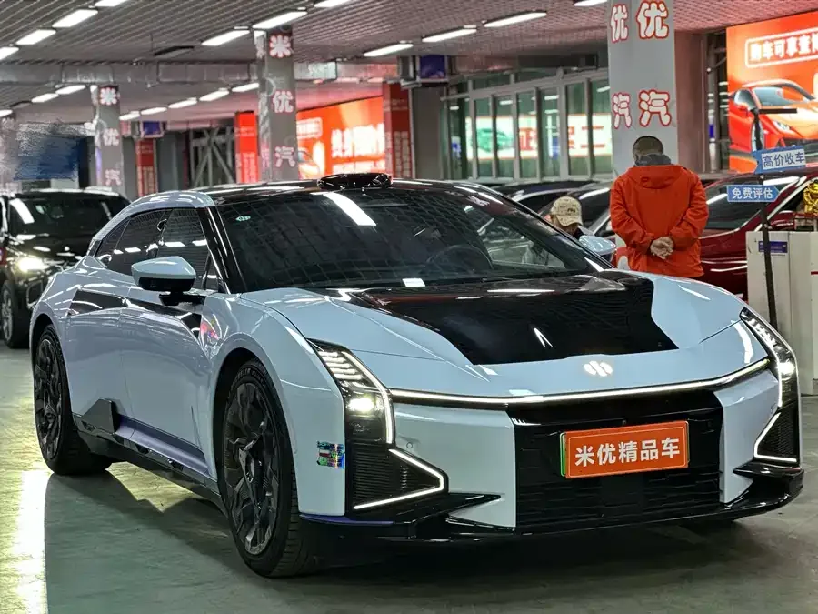 HiPhi Z HiPhi Z 2023 City Edition Four-Seater 2023 — миниатюра 2