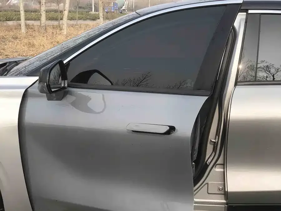 Ford Mondeo 2022 Mondeo EcoBoost 245 Luxury 2023 — миниатюра 3