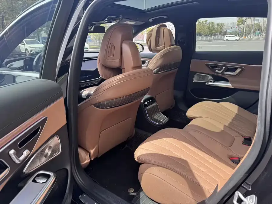 Mercedes-Benz E-Class Mercedes-Benz E-Class 2024 E 300 L Luxury Edition 2024 — миниатюра 5