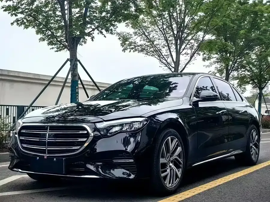 Mercedes-Benz E-Class 2024