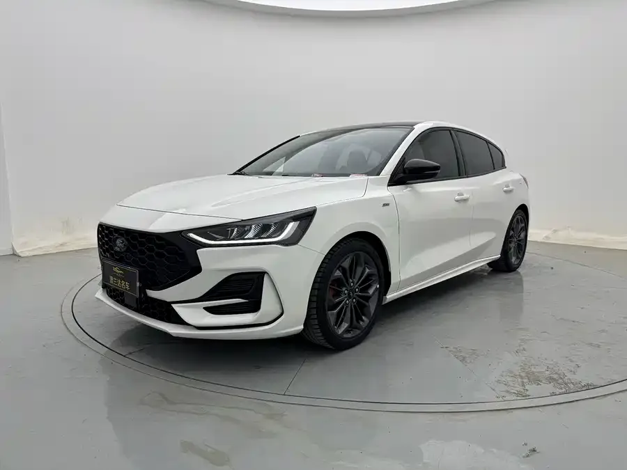 Ford Focus 2023