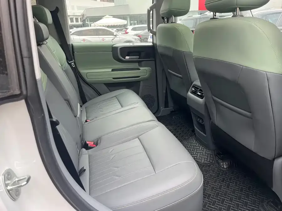 BAIC BJ40 Beijing BJ40 2026 2.0D IMAX Diesel Edition 2025 — миниатюра 3