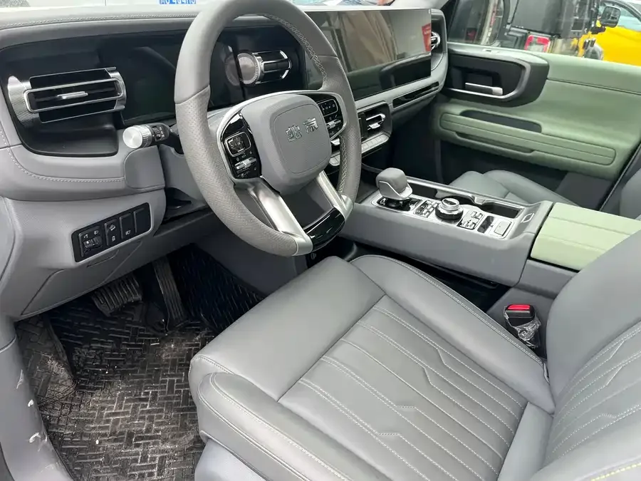 BAIC BJ40 Beijing BJ40 2026 2.0D IMAX Diesel Edition 2025 — миниатюра 4