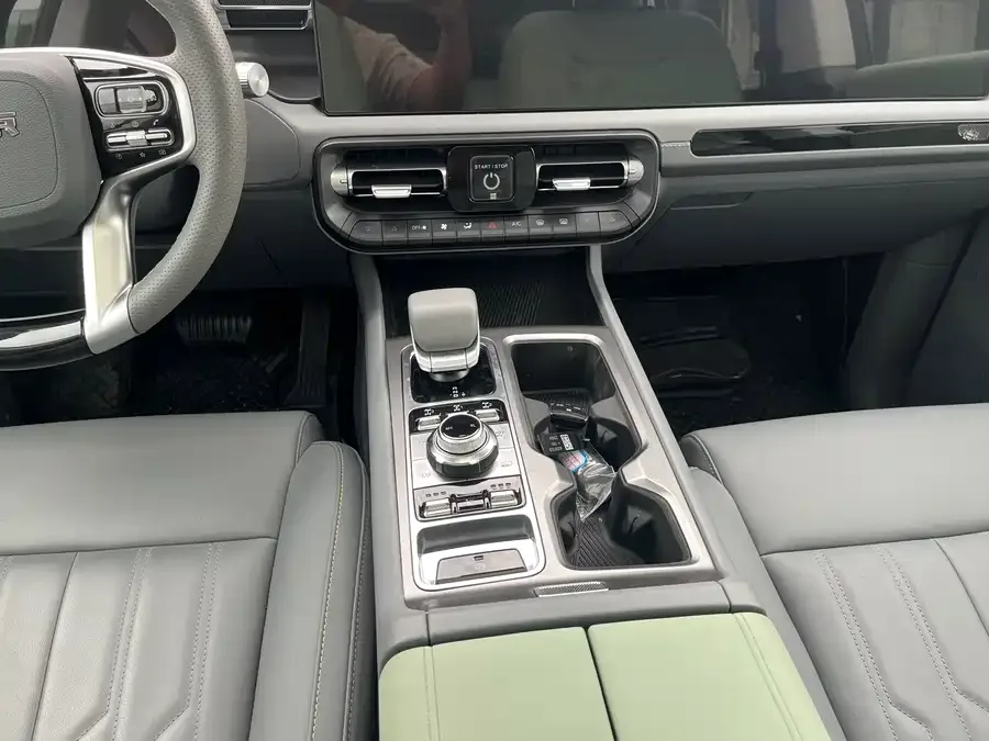 BAIC BJ40 Beijing BJ40 2026 2.0D IMAX Diesel Edition 2025 — миниатюра 5